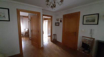 Apartment 4 bedrooms of 192 sq m in La Bañeza (24750)