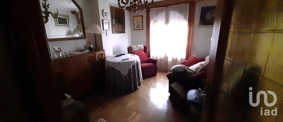 Apartment 4 bedrooms of 192 m² in La Bañeza (24750)