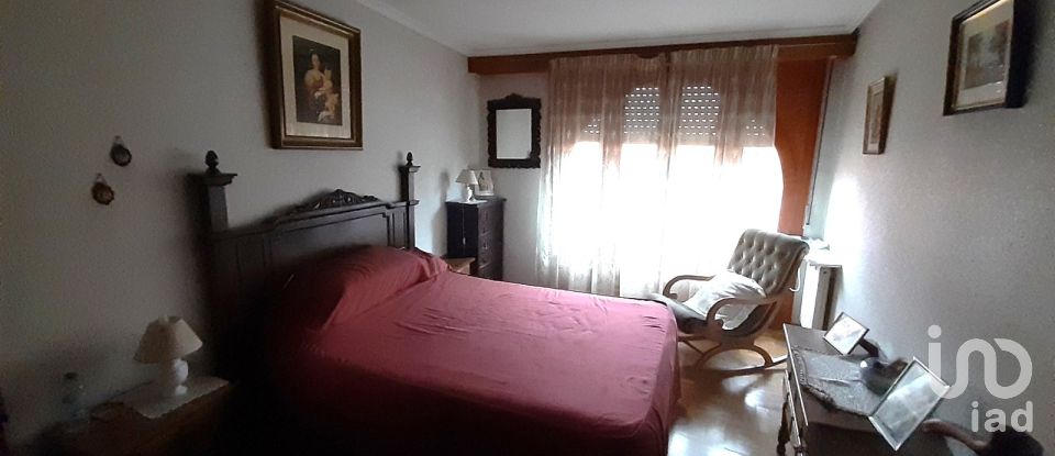 Appartement 4 chambres de 192 m² à La Bañeza (24750)