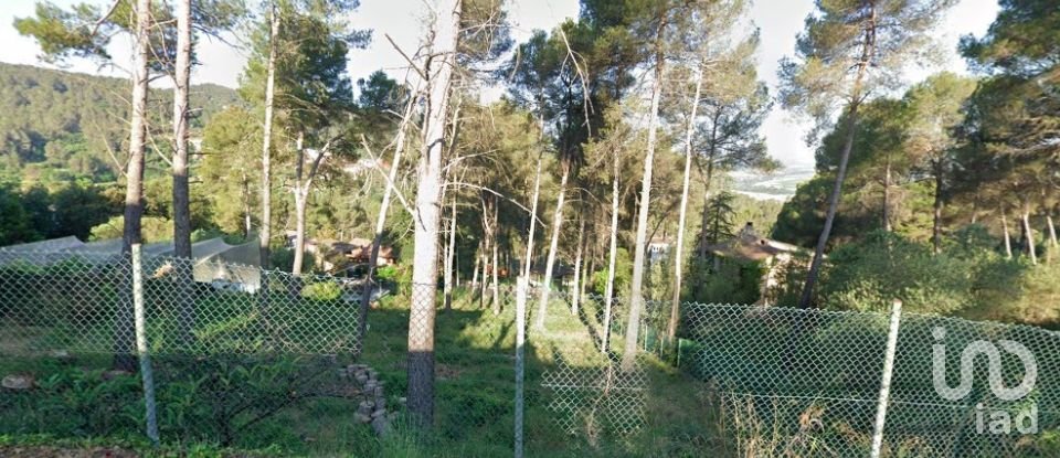 Terreno de 920 m² en Castellví de Rosanes (08769)