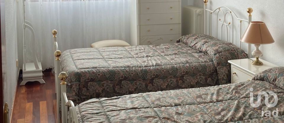 Apartment 4 bedrooms of 136 m² in La Bañeza (24750)