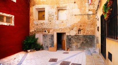 House 7 bedrooms of 175 m² in Xixona (03100)