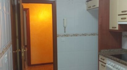 Apartment 3 bedrooms of 70 m² in Villaquilambre (24193)