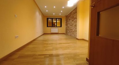 Piso 3 habitaciones de 79 m² en Villares de la Reina (37184)