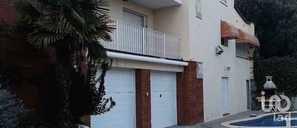 House 3 bedrooms of 224 m² in Santa Susanna (08398)