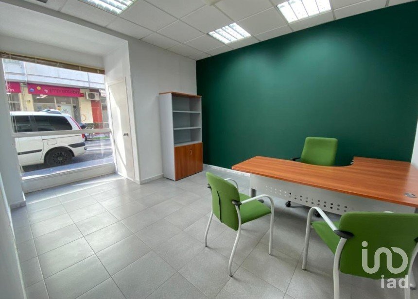 Shop / premises commercial of 312 m² in León (24002)