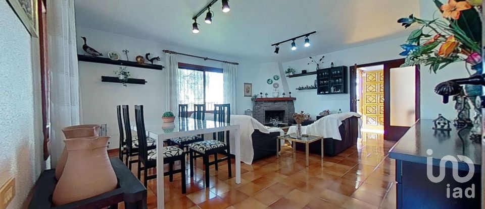 Chalet 4 habitaciones de 238 m² en Benicàssim (12560)