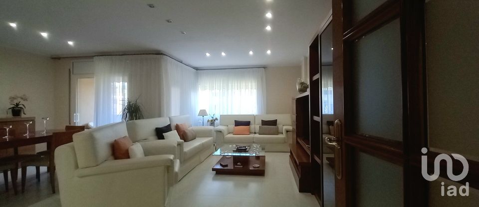 Pis 3 habitacions de 115 m² a Arenys de Mar (08350)