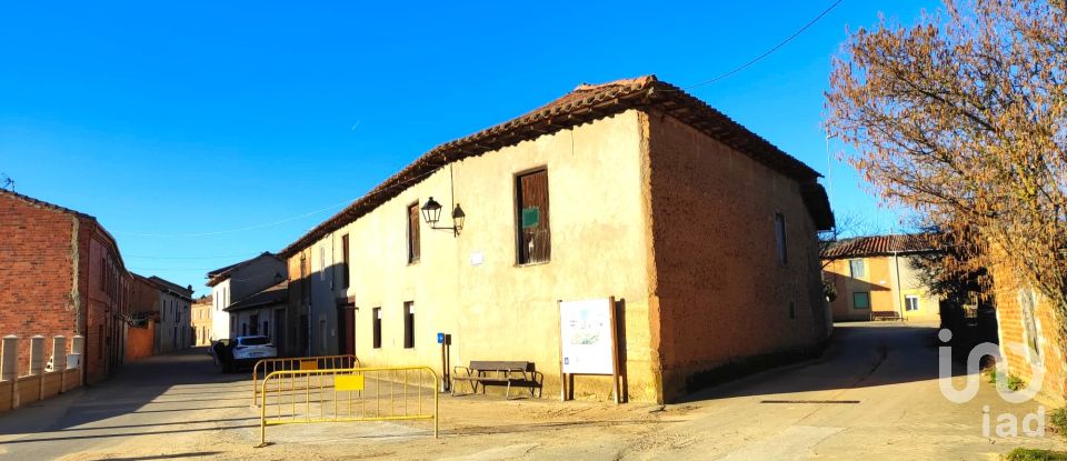 House 4 bedrooms of 822 m² in Santibañez de Valdeiglesias (24288)