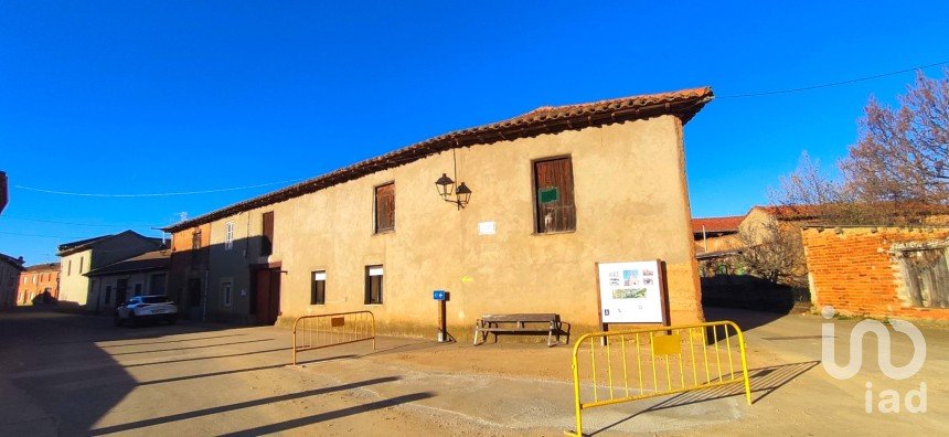 Casa 4 habitaciones de 822 m² en Santibañez de Valdeiglesias (24288)