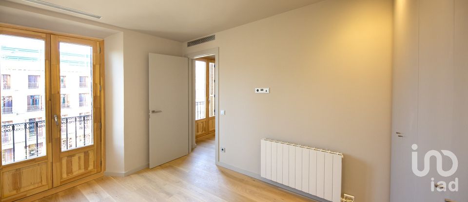 Pis 3 habitacions de 138 m² a Barcelona (08002)