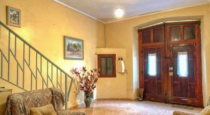 House 4 bedrooms of 281 m² in Calig (12589)