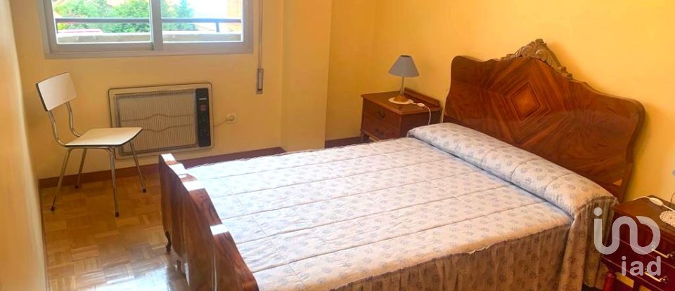 Apartment 2 bedrooms of 86 m² in Valencia de Don Juan (24200)