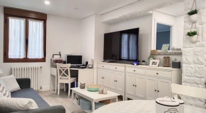 Pis 2 habitacions de 75 m² a Irun (20305)