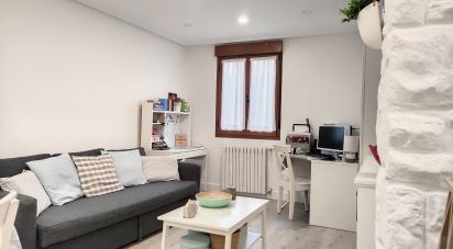 Apartment 2 bedrooms of 75 m² in Irun (20305)