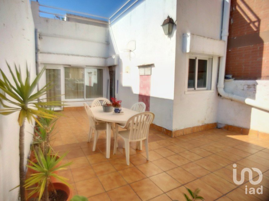 Traditional house 4 bedrooms of 121 m² in Badalona (08912)