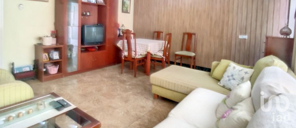 Maison traditionnelle 4 chambres de 121 m² à Badalona (08912)