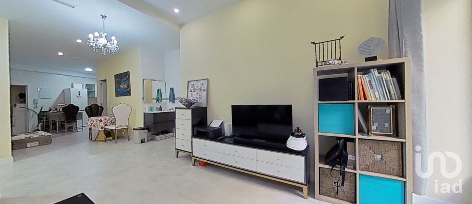 Piso 4 habitaciones de 180 m² en Alicante/Alacant (03001)