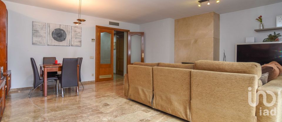 Triplex 4 habitacions de 179 m² a Cerdanyola del Vallès (08290)