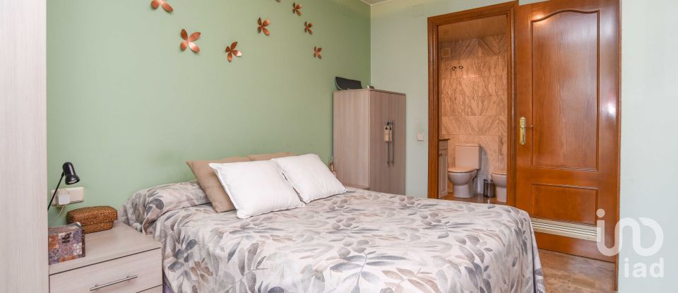 Triplex 4 chambres de 179 m² à Cerdanyola del Vallès (08290)