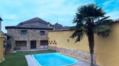 Casa 4 habitaciones de 300 m² en Palencia de Negrilla (37426)
