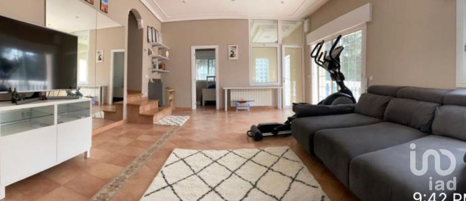 Casa 4 habitacions de 205 m² a Olivella (08818)