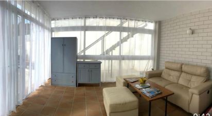 Casa 4 habitaciones de 205 m² en Olivella (08818)