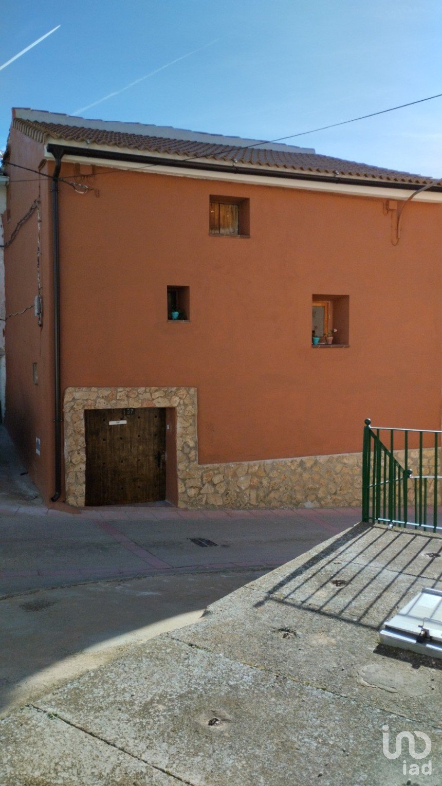 Pis 3 habitacions de 224 m² a Ariño (44547)