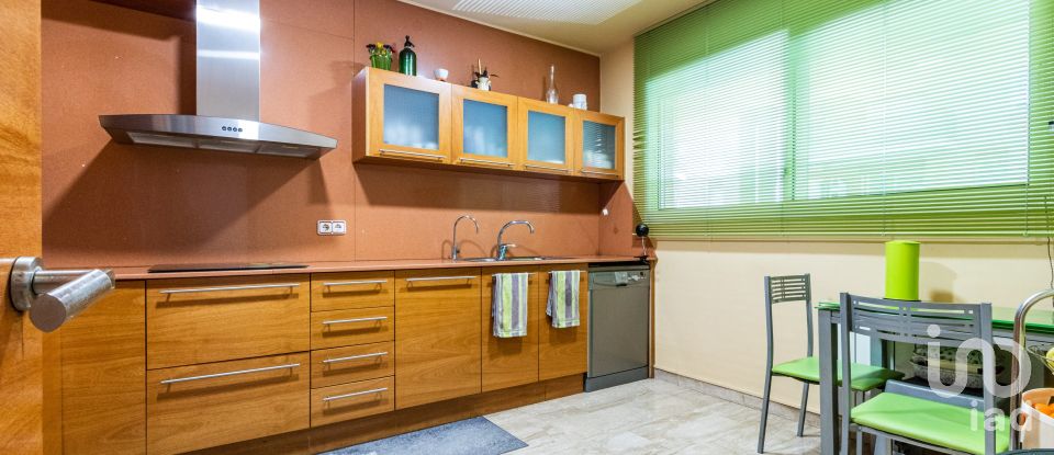 Maison 4 chambres de 278 m² à Montmeló (08160)