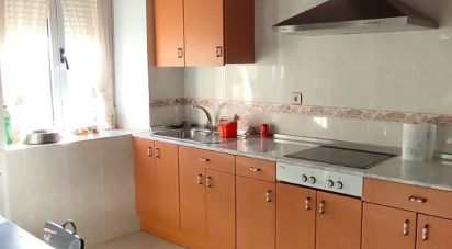 Casa 4 habitacions de 380 m² a Sardonedo (24393)