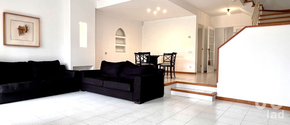 Casa 4 habitacions de 312 m² a Sant Andreu de Llavaneres (08392)