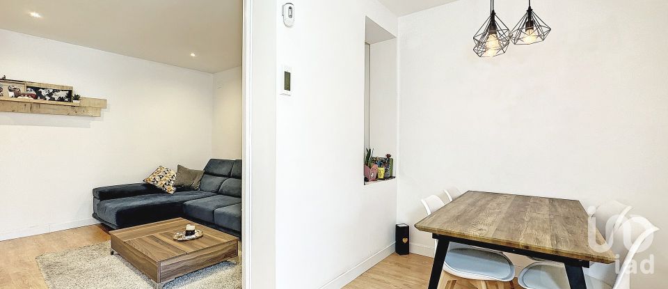 Piso 3 habitaciones de 94 m² en Barcelona (08015)