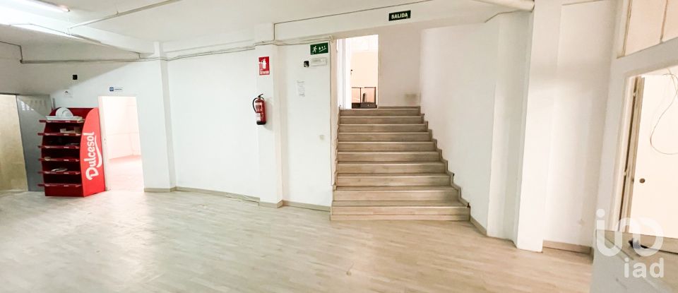 Retail property of 329 m² in Madrid (28017)