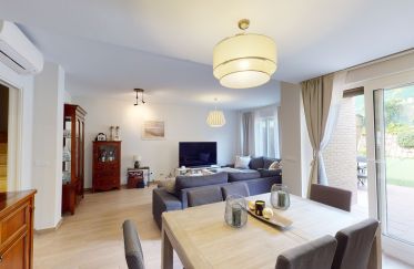 Lodge 4 bedrooms of 190 m² in San Agustín del Guadalix (28750)