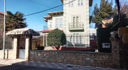 Casa 4 habitacions de 650 m² a La Bañeza (24750)