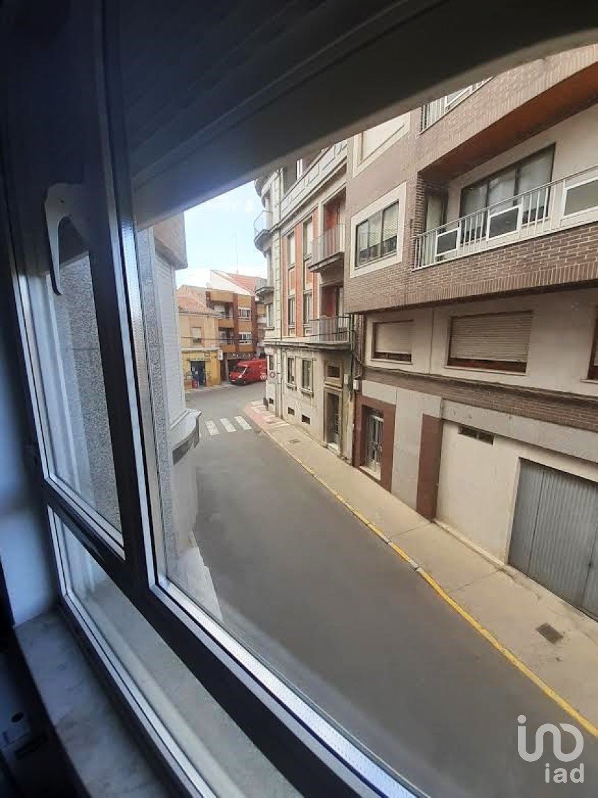 Piso 2 habitaciones de 82 m² en La Bañeza (24750)