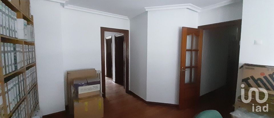 Pis 2 habitacions de 82 m² a La Bañeza (24750)