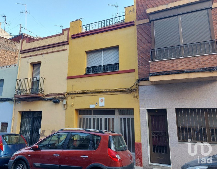 Casa 7 habitacions de 230 m² a Castellón de la Plana/Castelló de la Plana (12004)