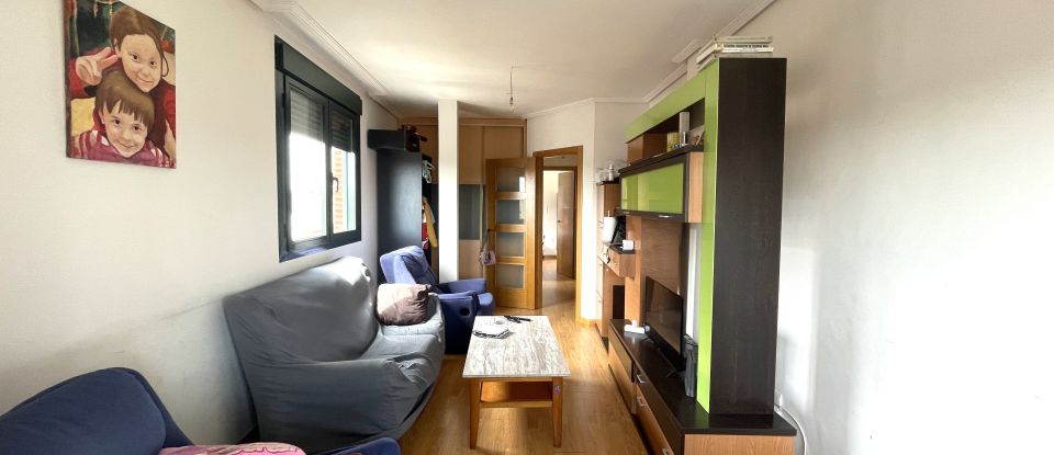 Duplex 4 bedrooms of 116 m² in León (24008)