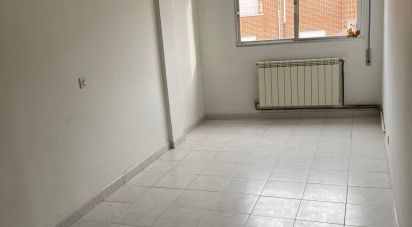 Appartement 2 chambres de 67 m² à La Virgen del Camino (24198)