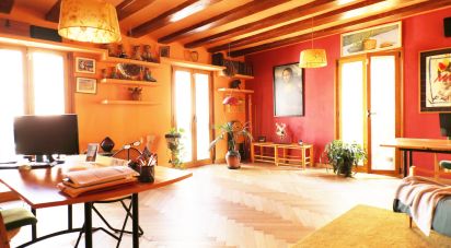 Pis 4 habitacions de 160 m² a Barcelona (08003)