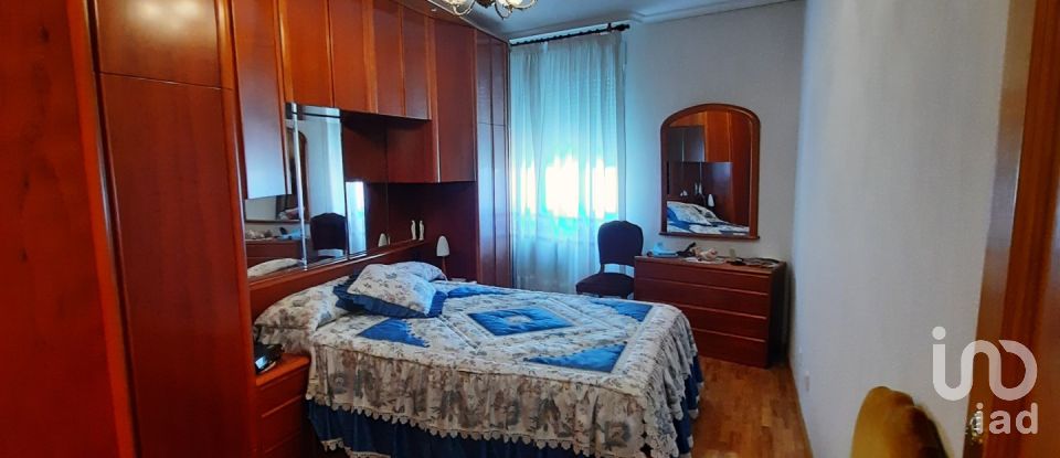 Appartement 1 chambre de 63 m² à San Andrés del Rabanedo (24010)