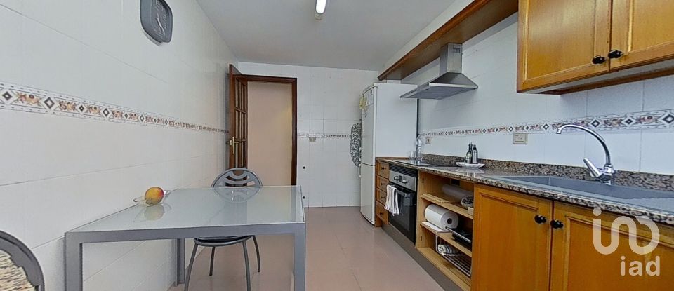Pis 3 habitacions de 100 m² a Castellón de la Plana/Castelló de la Plana (12005)