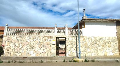House 1 bedroom of 418 m² in Valdearcos (24330)