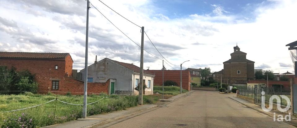 Terreno de 635 m² en Estebanez de La Calzada (24288)
