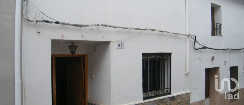 Casa 5 habitacions de 183 m² a Chella (46821)