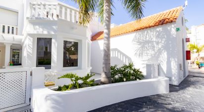Maison 3 chambres de 120 m² à Costa Adeje-Playas de Fañabe (38660)