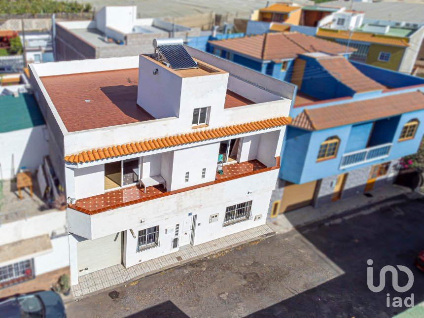 Casa 6 habitaciones de 171 m² en Guargacho (38632)