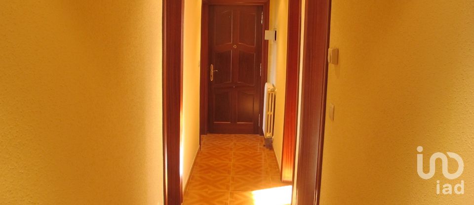 Pis 2 habitacions de 97 m² a Trobajo del Camino (24010)