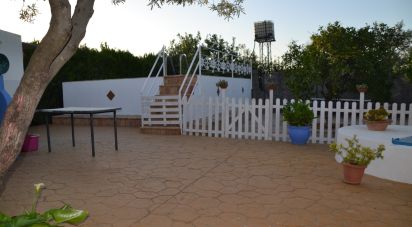 Country house 4 bedrooms of 138 m² in Carmona (41410)